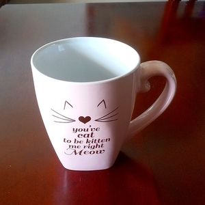 10 Strawberry Street & Rae Dunn